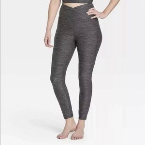 NWT- Women’s contour curvy brushed back ultra high rise.